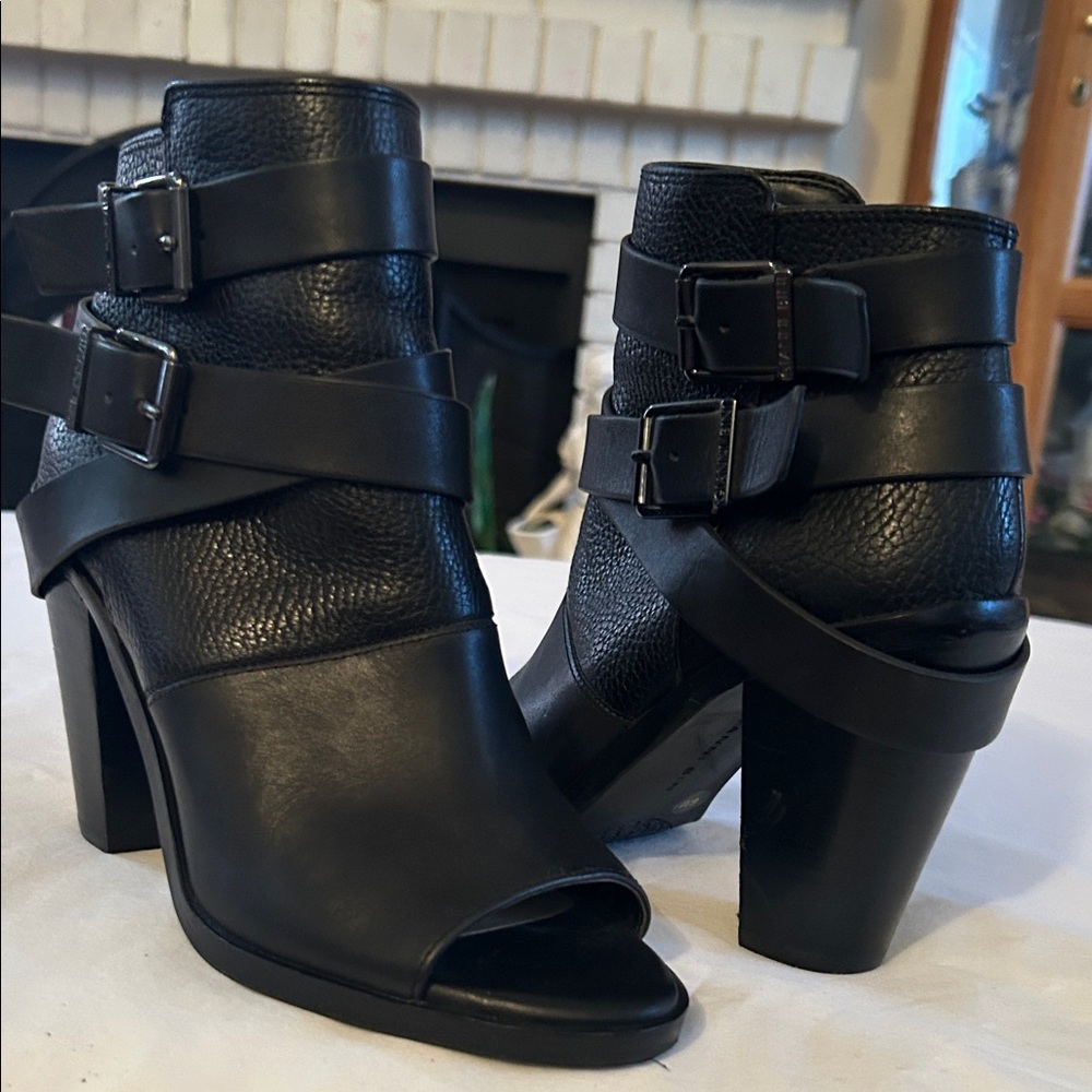Gianni Bini Black Ankle Booties with Buckle Detail - Picture 3 of 8